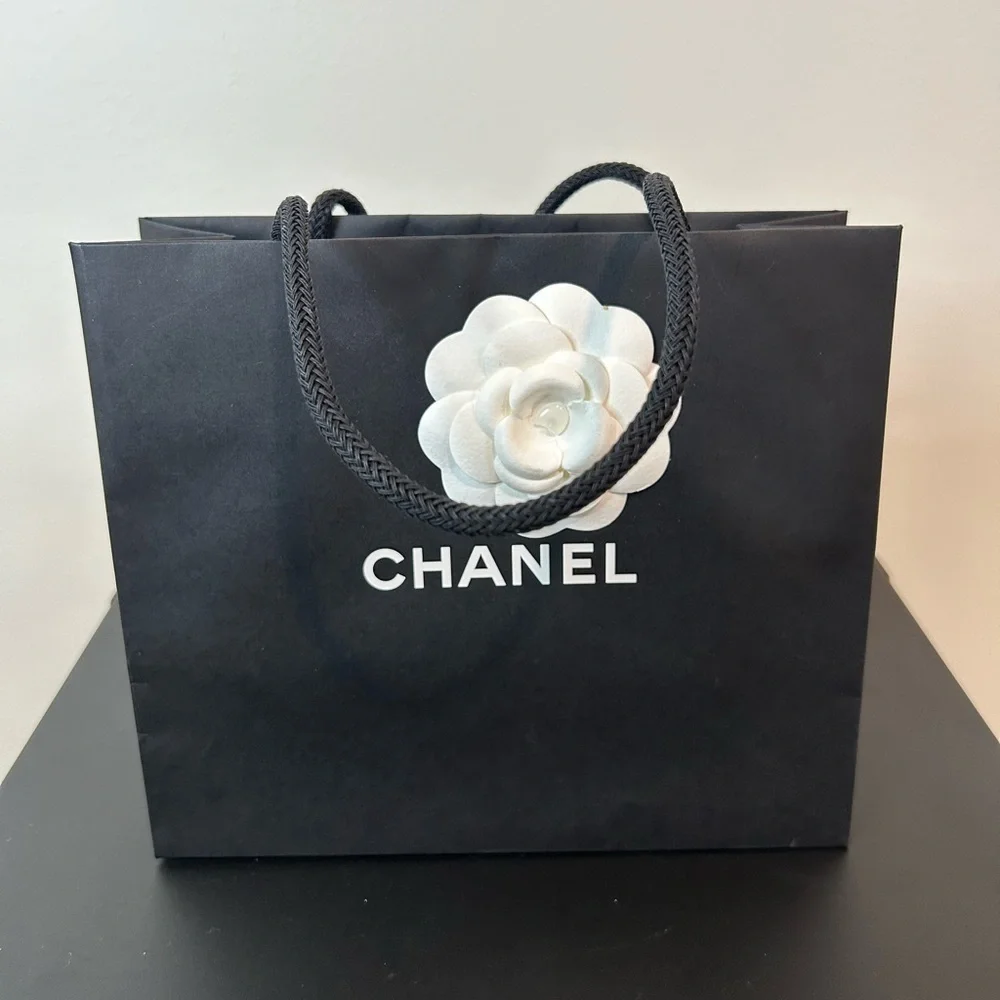 Chanel gift bag small size